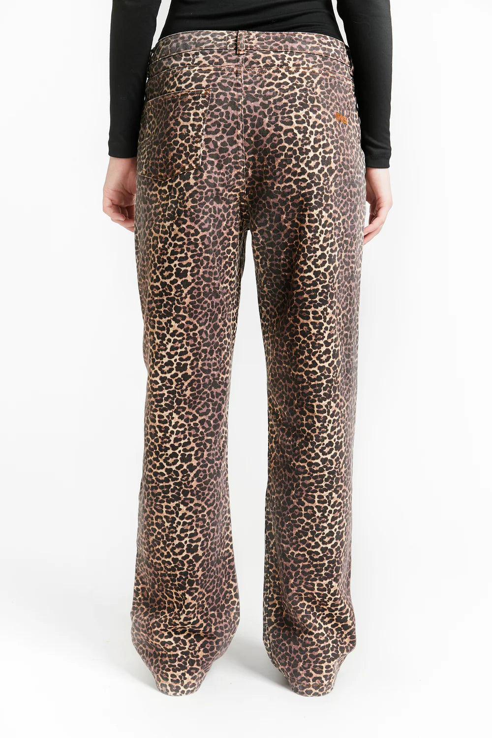 LOW WAIST JEANS
