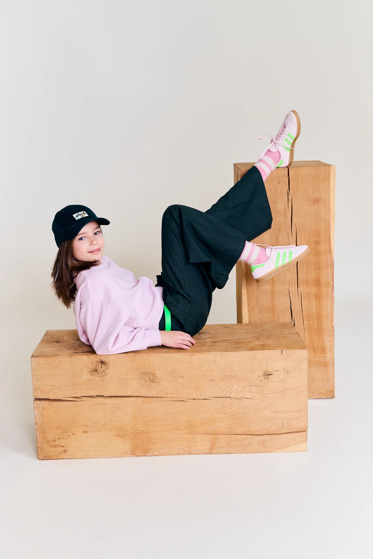 LARA SOCKS G