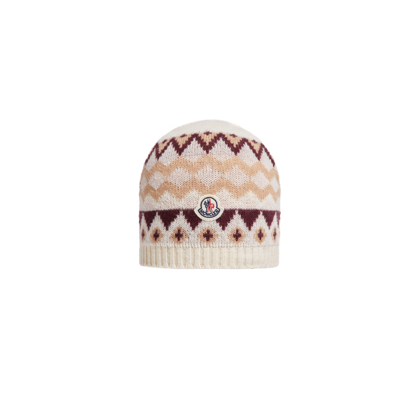 KNITTED BEANIE