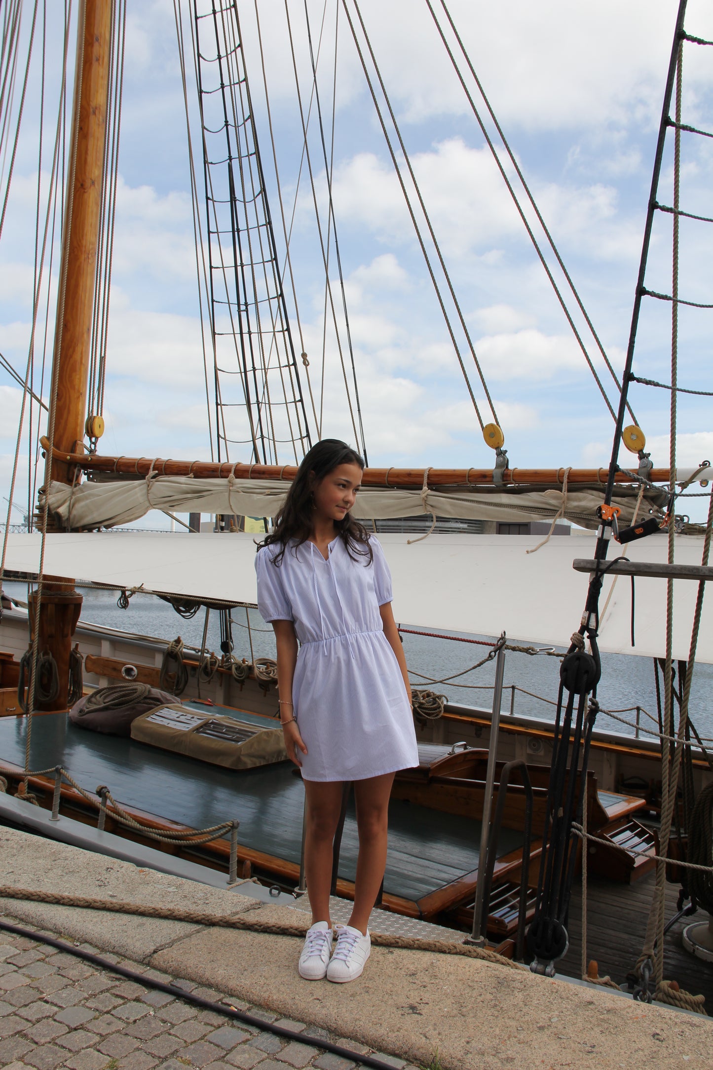 G DAISY TIE DRESS