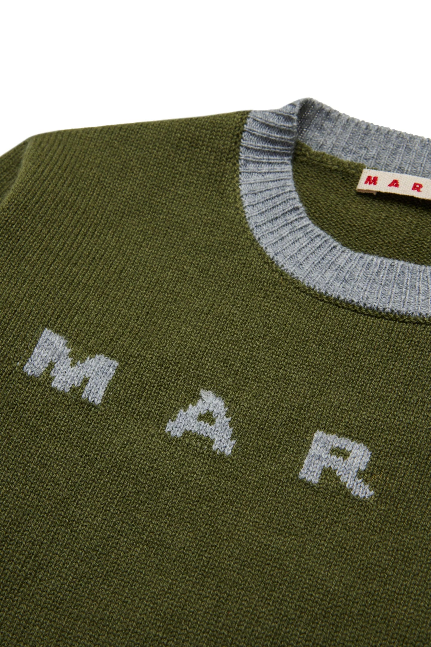 KNITWEAR