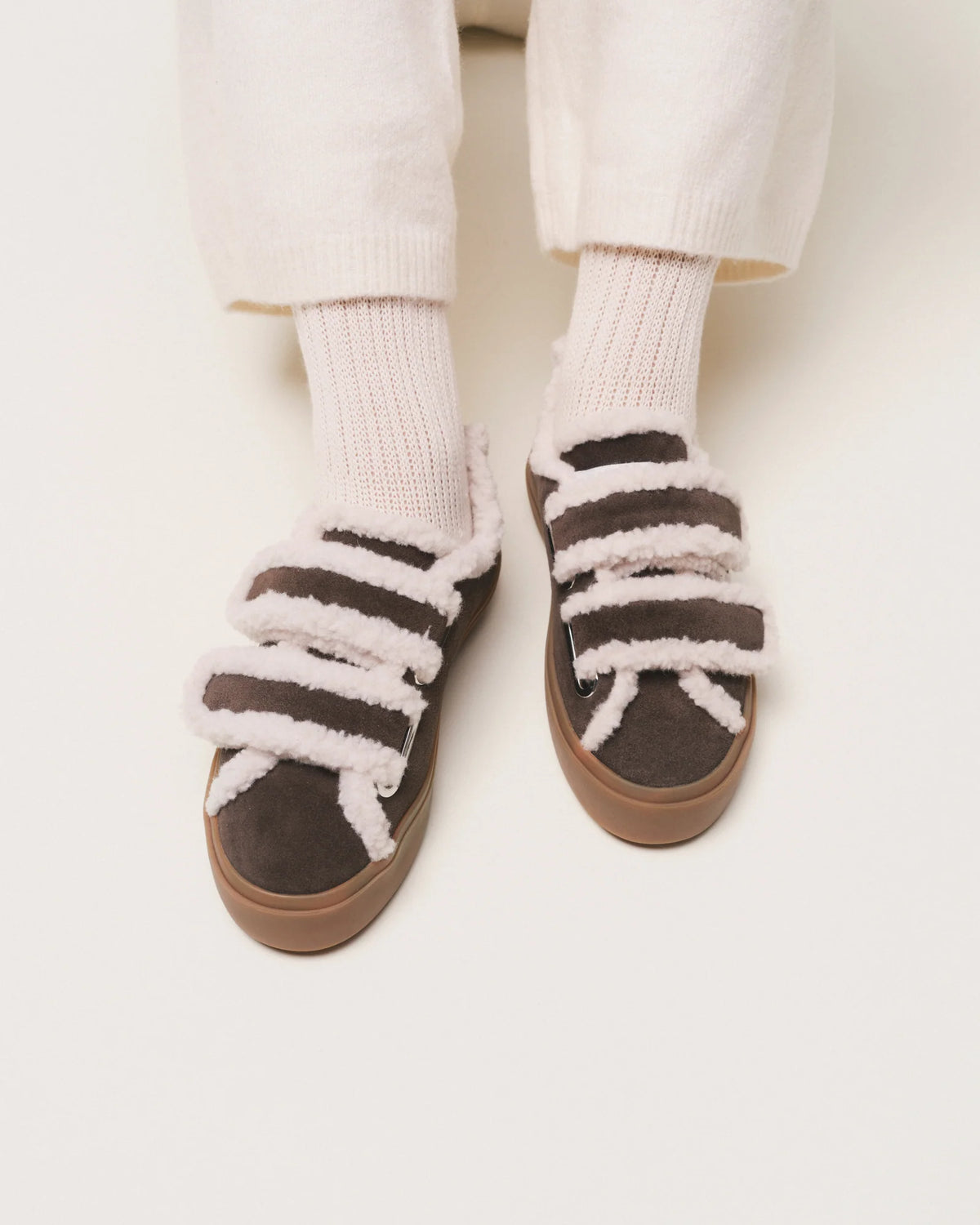 SHERLING LOW VELCRO SNEAKER