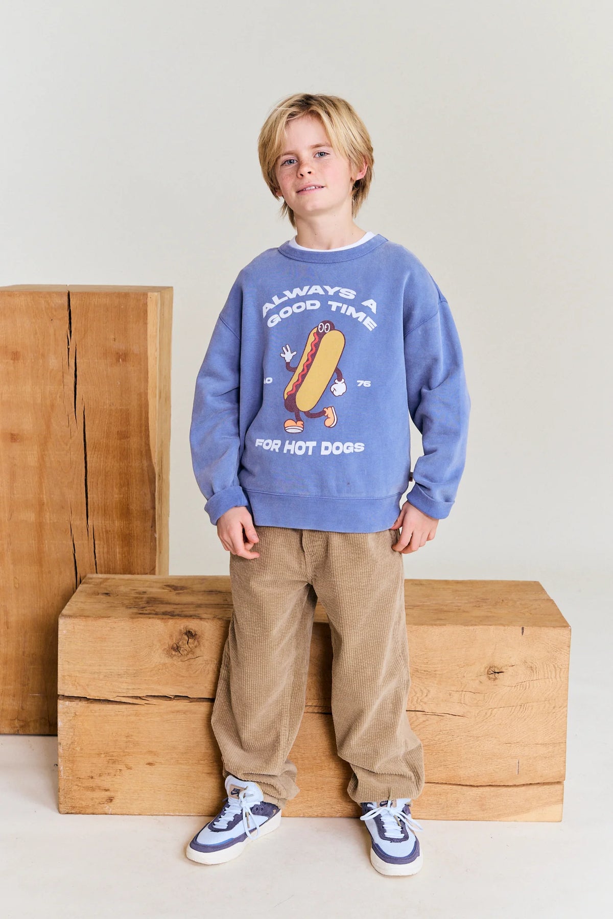 OSCAR SWEATER HOT DOG
