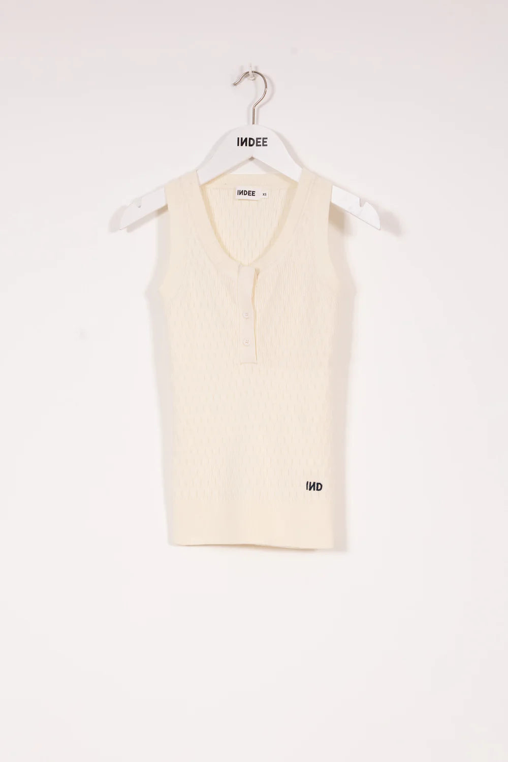 KNITTED TANK TOP ROUND NECK