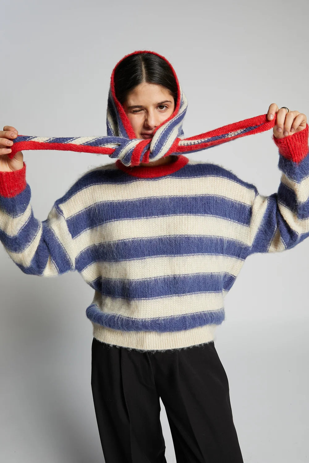 ROUND NECK PULLOVER WITH STRIPES